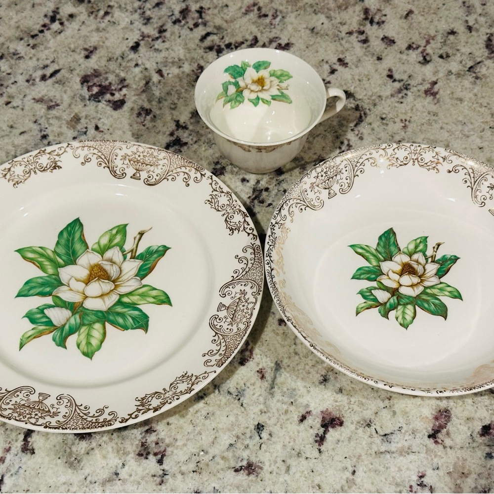Vintage Stetson Camille 22 KT gold filigree dinner Plate serving bowl mug set